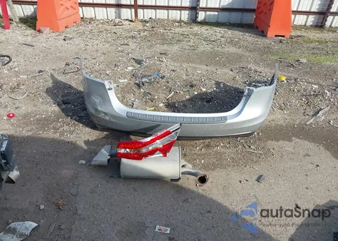 2014 Toyota Avalon Limited z USA, uszkodzony, nr VIN 4T1BK1EB2EU129341